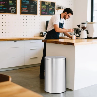 13/18.5 Gallon Stainless Steel Trash Can With Lid, 50/70 Liter Swing Top Garbage Can 5 13/18.5 Gallon Stainless Steel Trash Can With Lid, 50/70 Liter Swing Top Garbage Can - Image 3